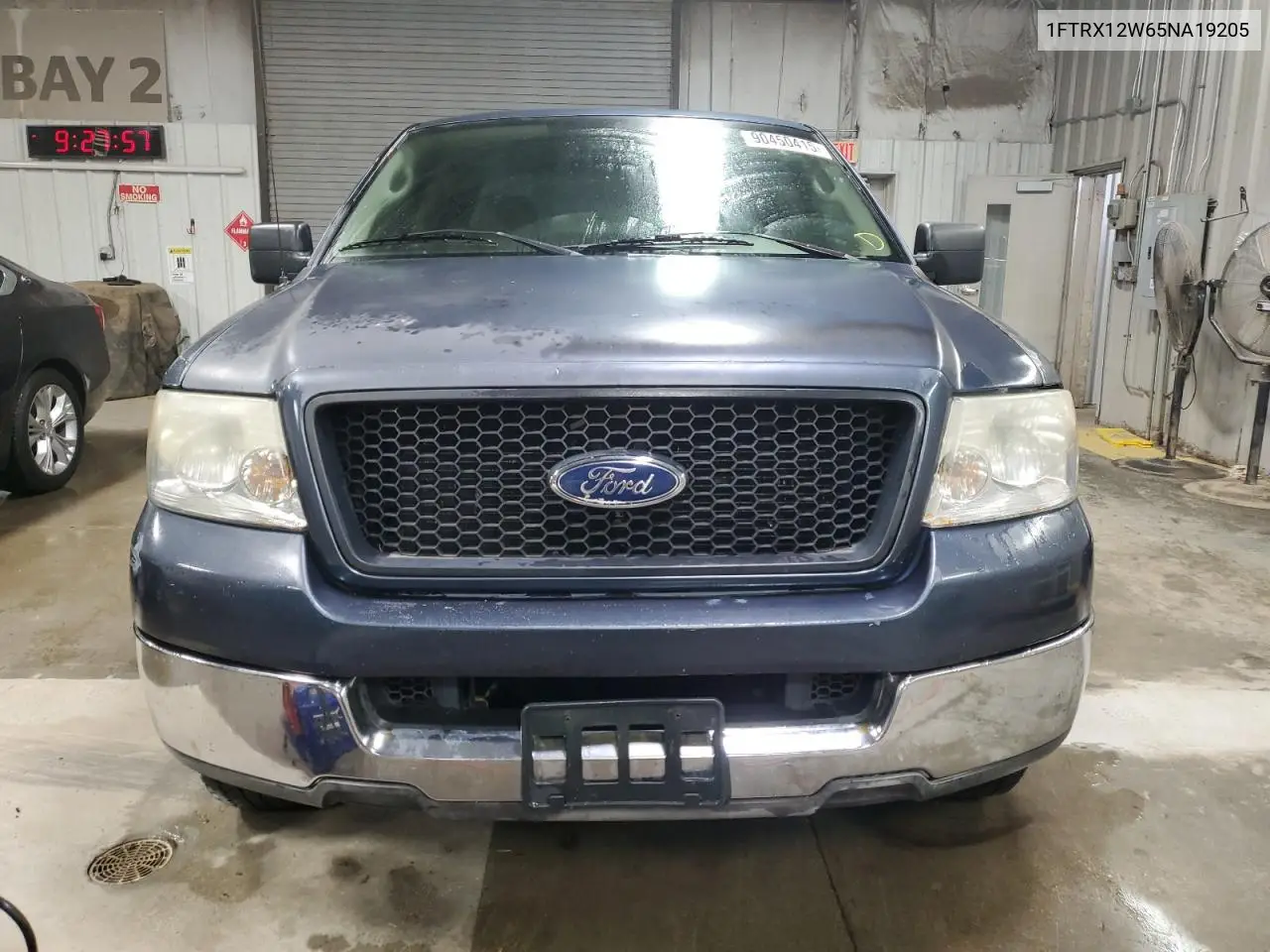 1FTRX12W65NA19205 2005 Ford F150