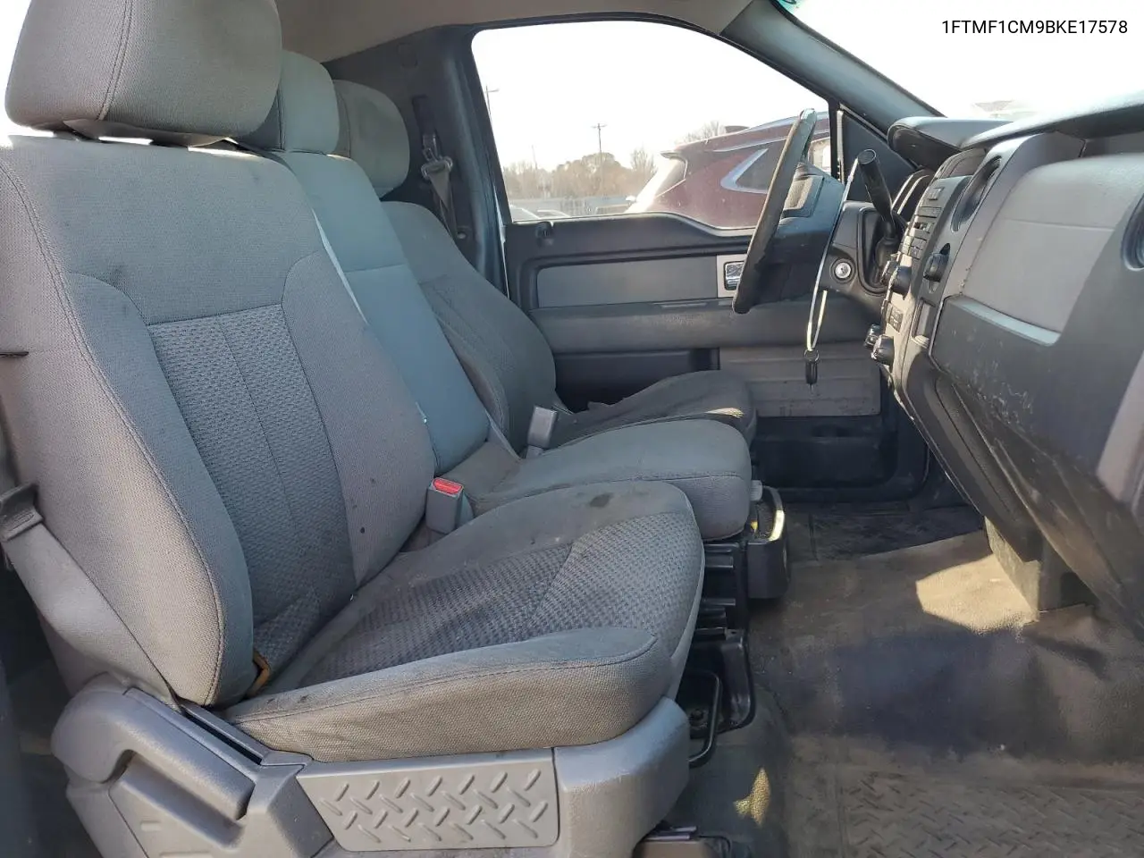 1FTMF1CM9BKE17578 2011 Ford F150