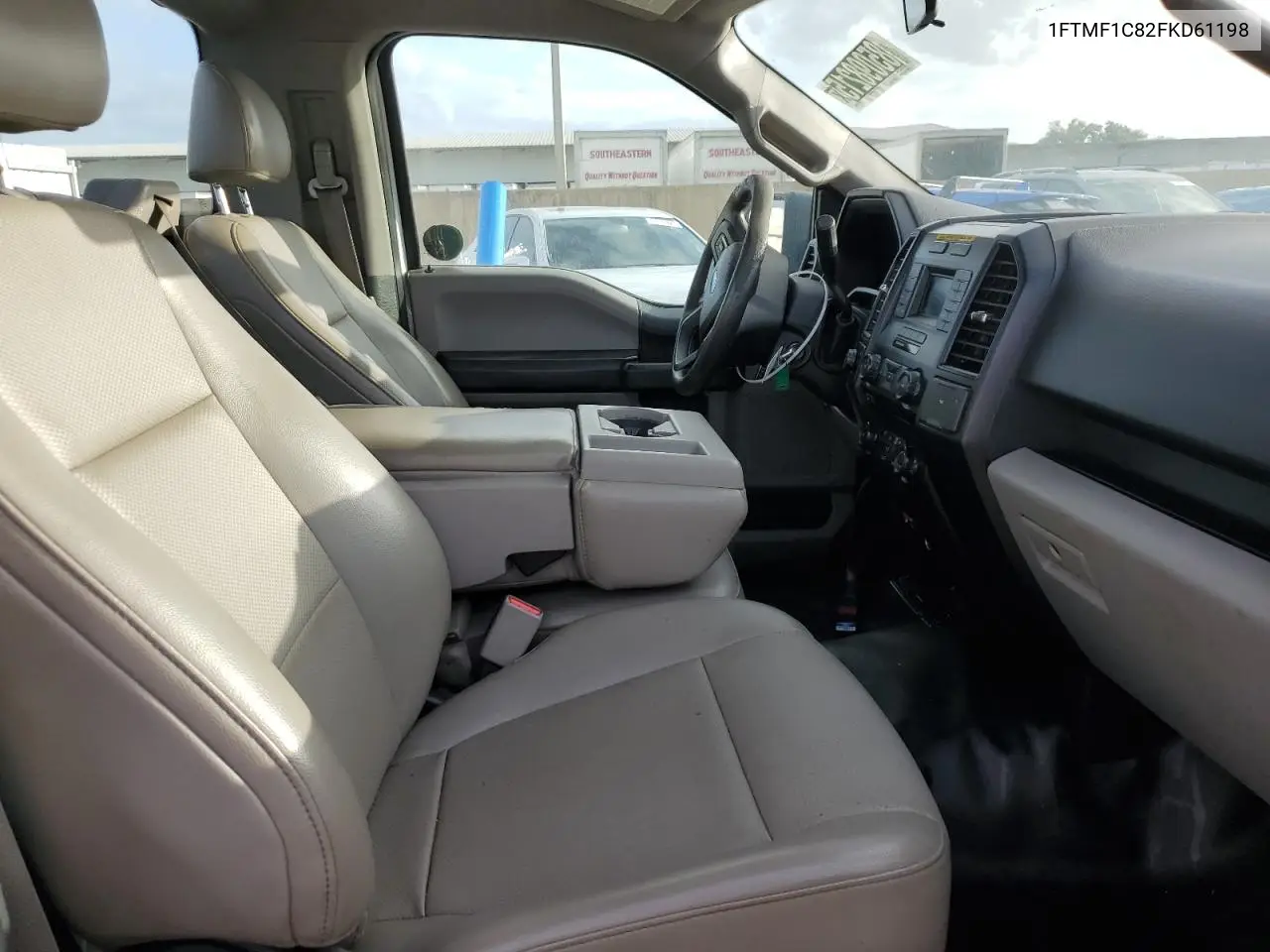 1FTMF1C82FKD61198 2015 Ford F150