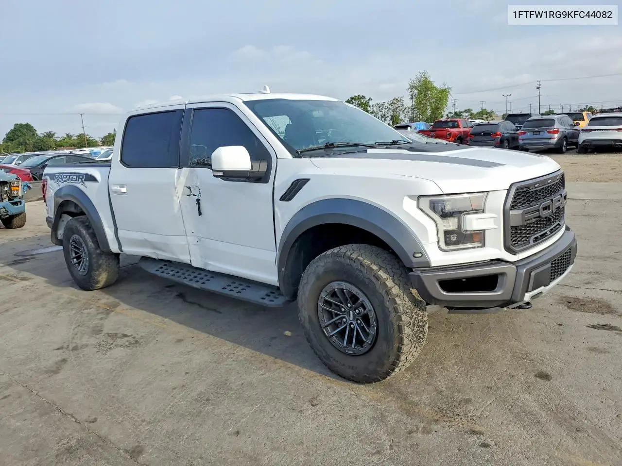 1FTFW1RG9KFC44082 2019 Ford F150 Raptor