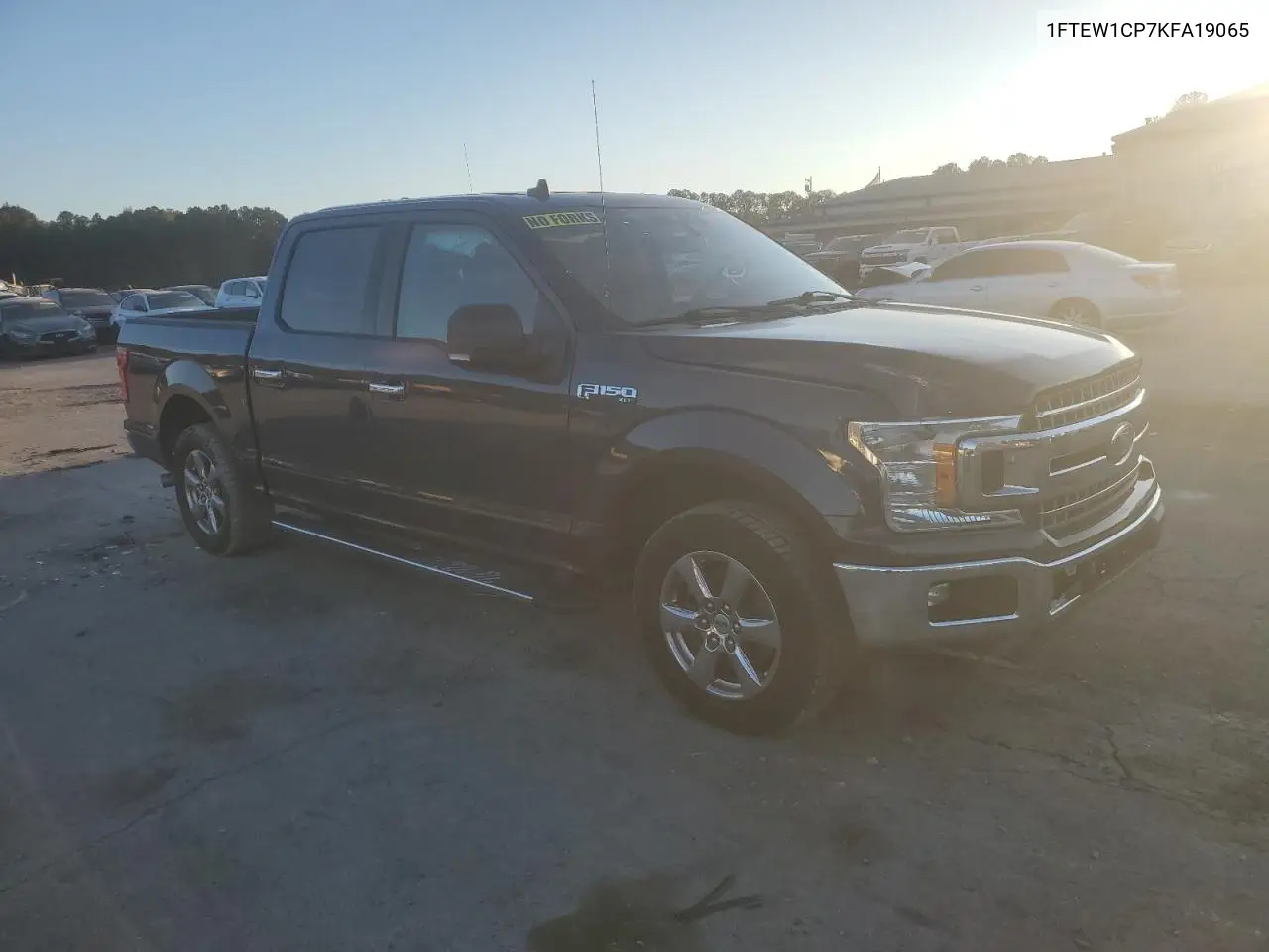 1FTEW1CP7KFA19065 2019 Ford F150 Supercrew