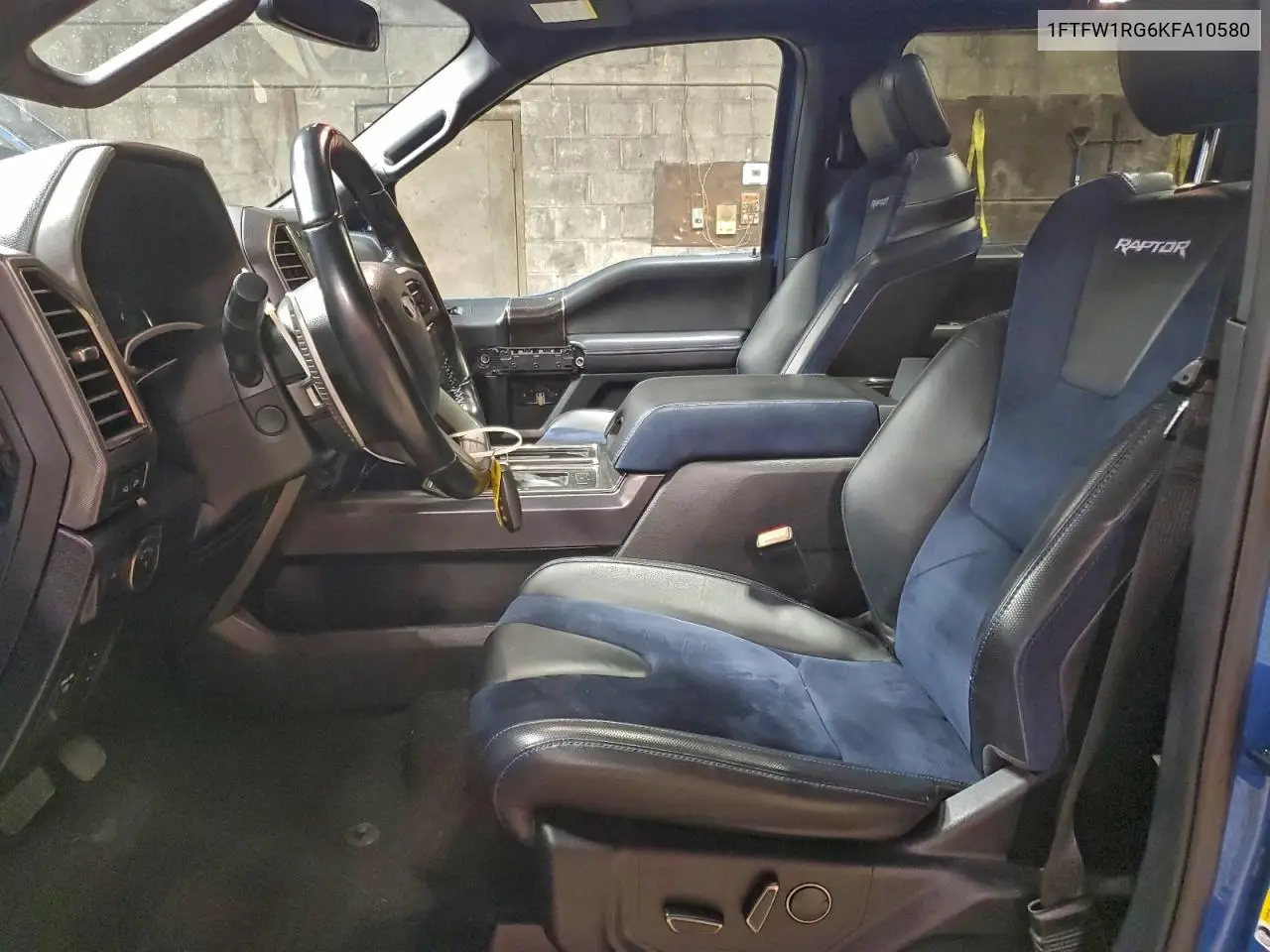 1FTFW1RG6KFA10580 2019 Ford F150 Raptor