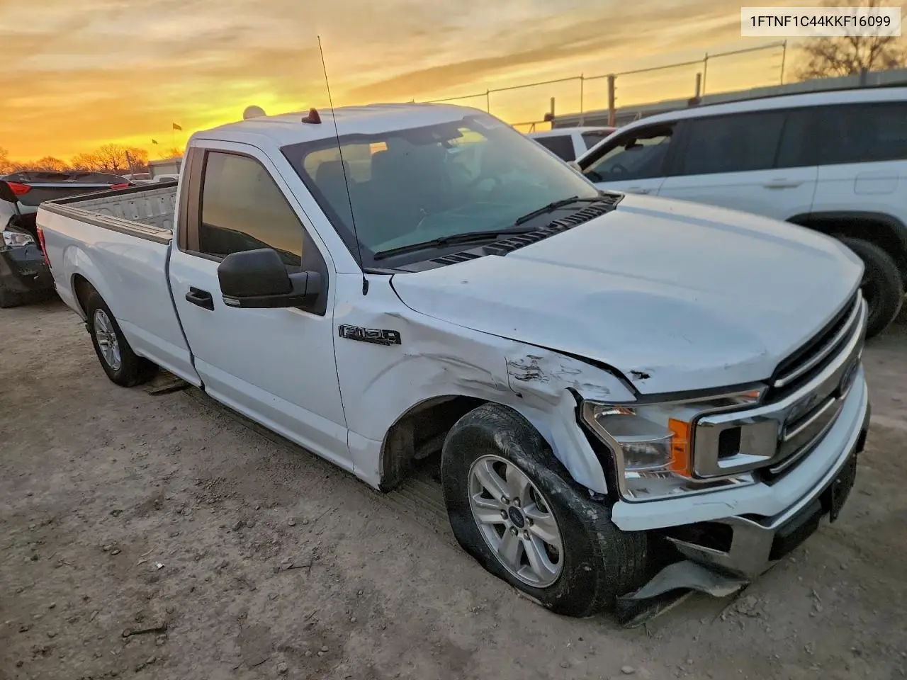 1FTNF1C44KKF16099 2019 Ford F150