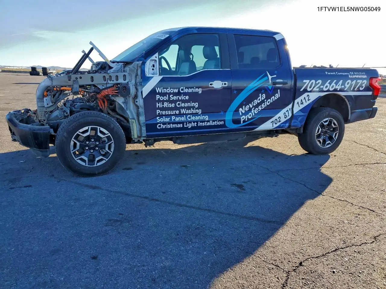 1FTVW1EL5NWG05049 2022 Ford F150 Lightning Pro
