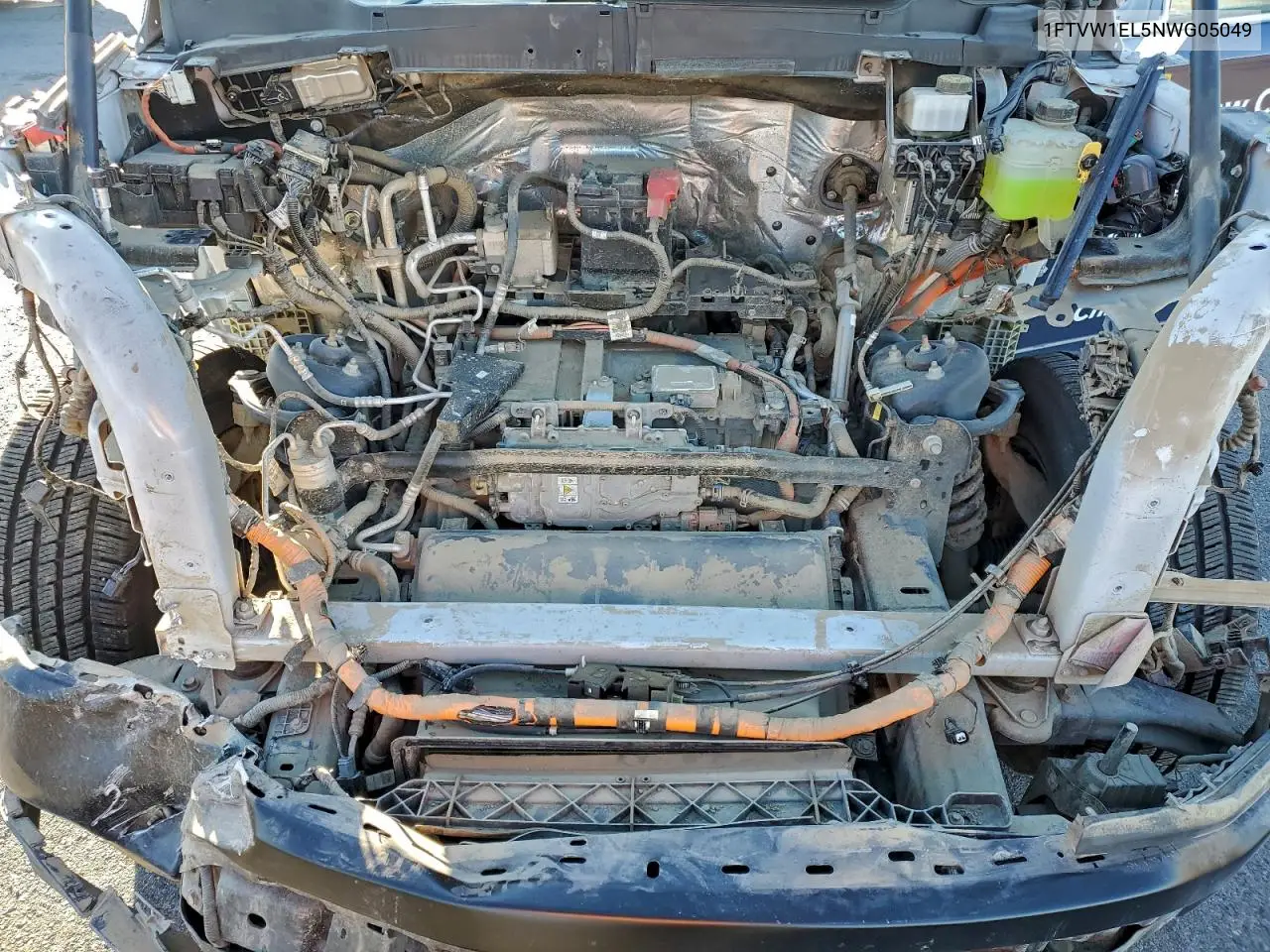 1FTVW1EL5NWG05049 2022 Ford F150 Lightning Pro