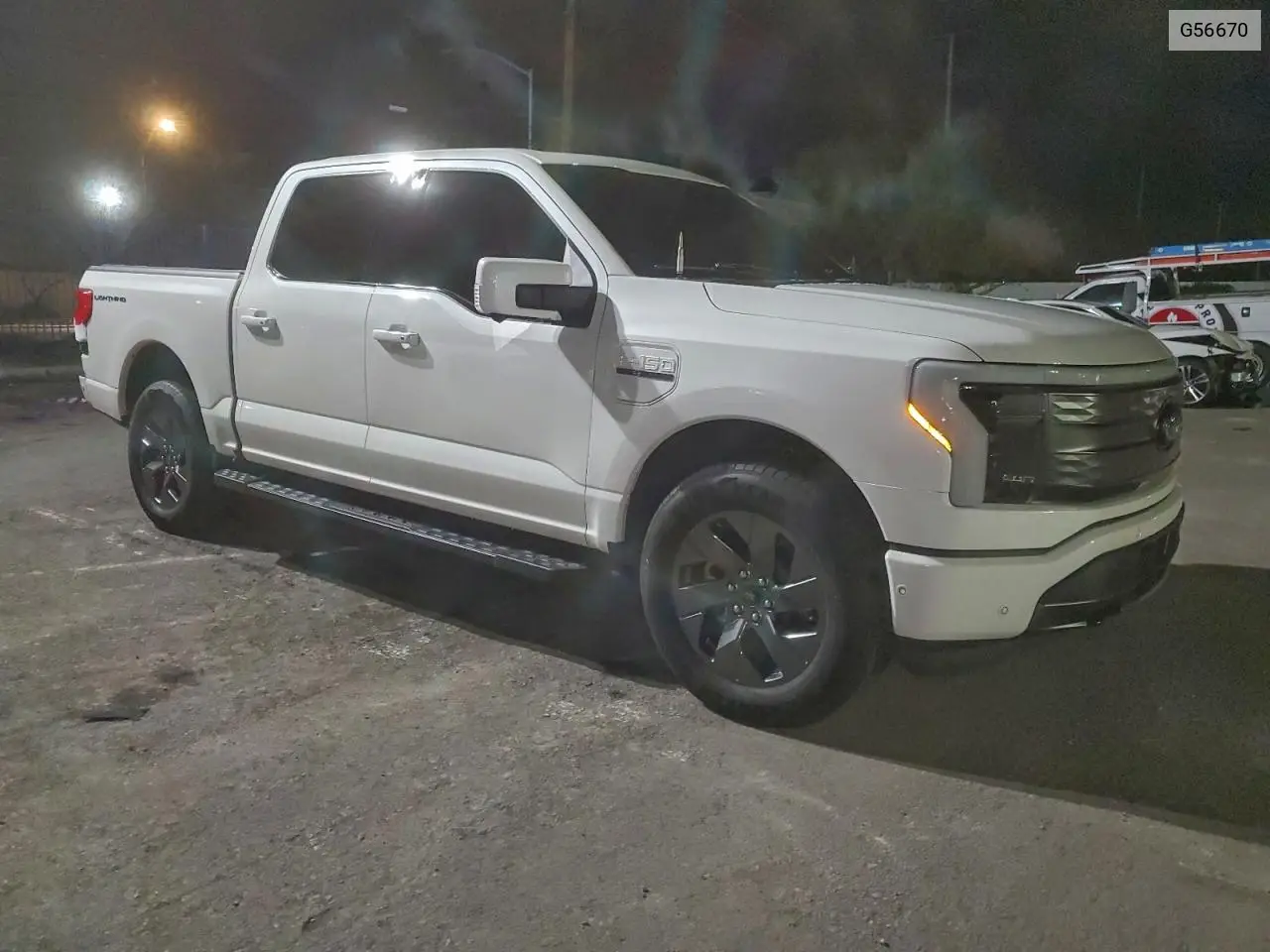 G56670 2023 Ford F150 Light