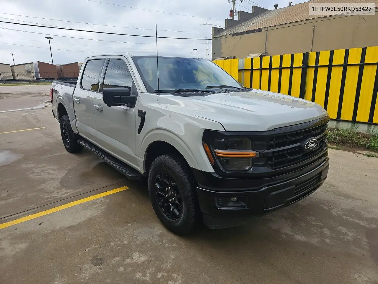 1FTFW3L50RKD58427 2024 Ford F150 Xlt