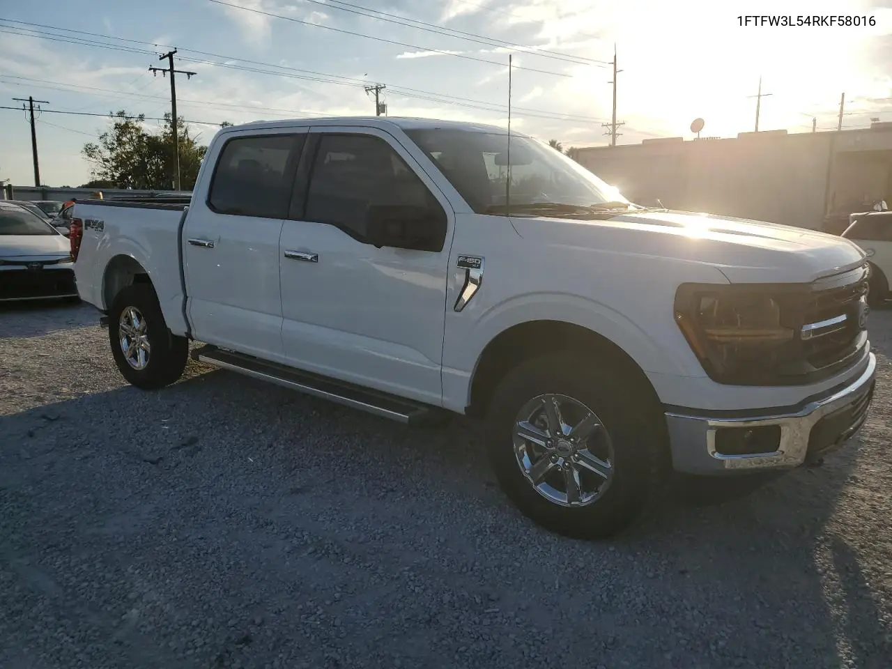 1FTFW3L54RKF58016 2024 Ford F150 Xlt
