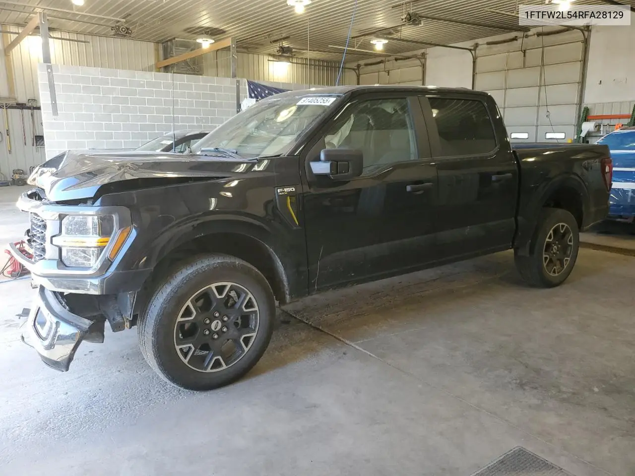 1FTFW2L54RFA28129 2024 Ford F150 Stx