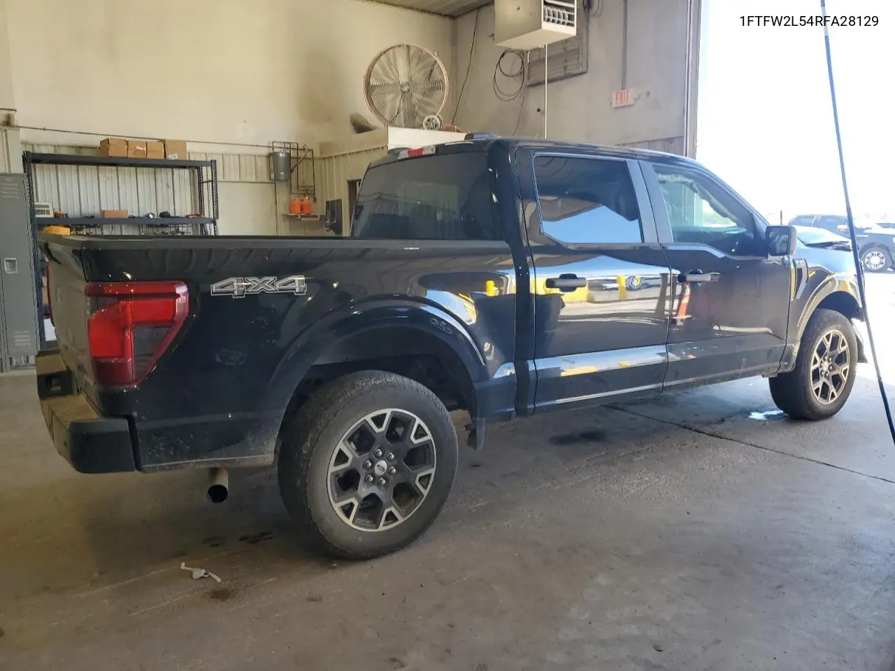 1FTFW2L54RFA28129 2024 Ford F150 Stx