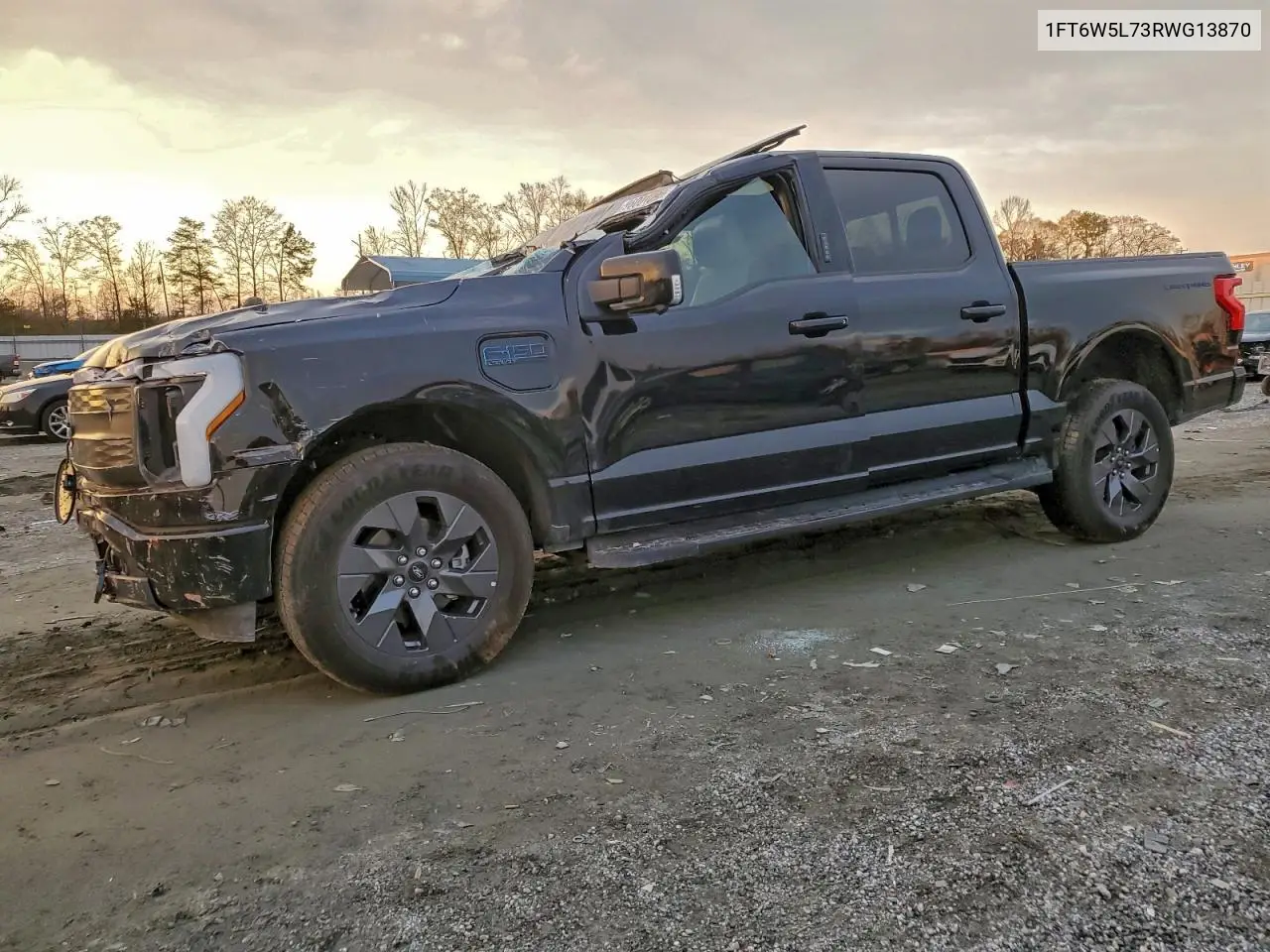 1FT6W5L73RWG13870 2024 Ford F150 Lightning Lariat