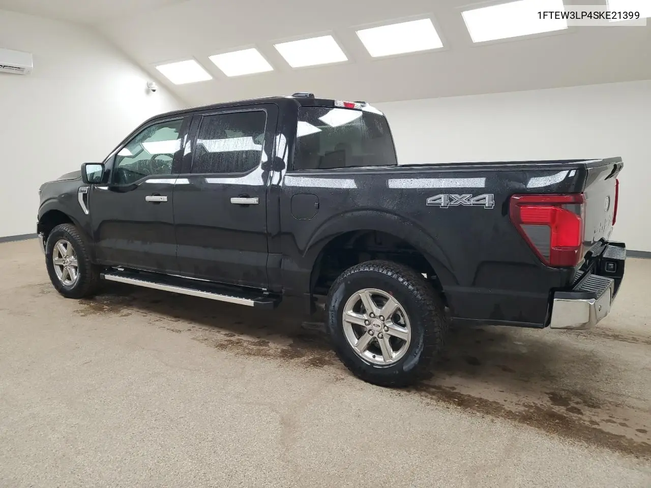 1FTEW3LP4SKE21399 2025 Ford F150 Xlt