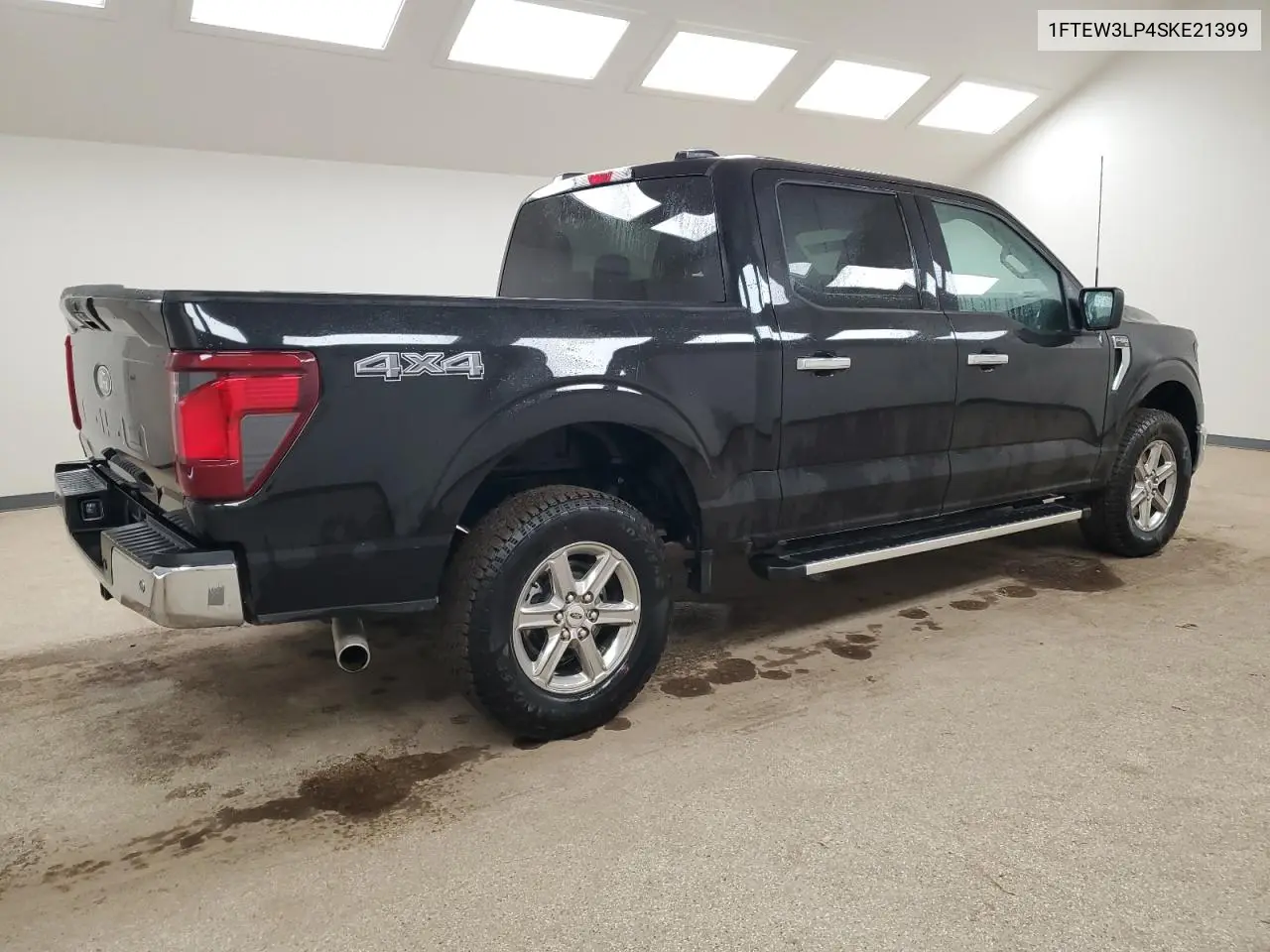 1FTEW3LP4SKE21399 2025 Ford F150 Xlt