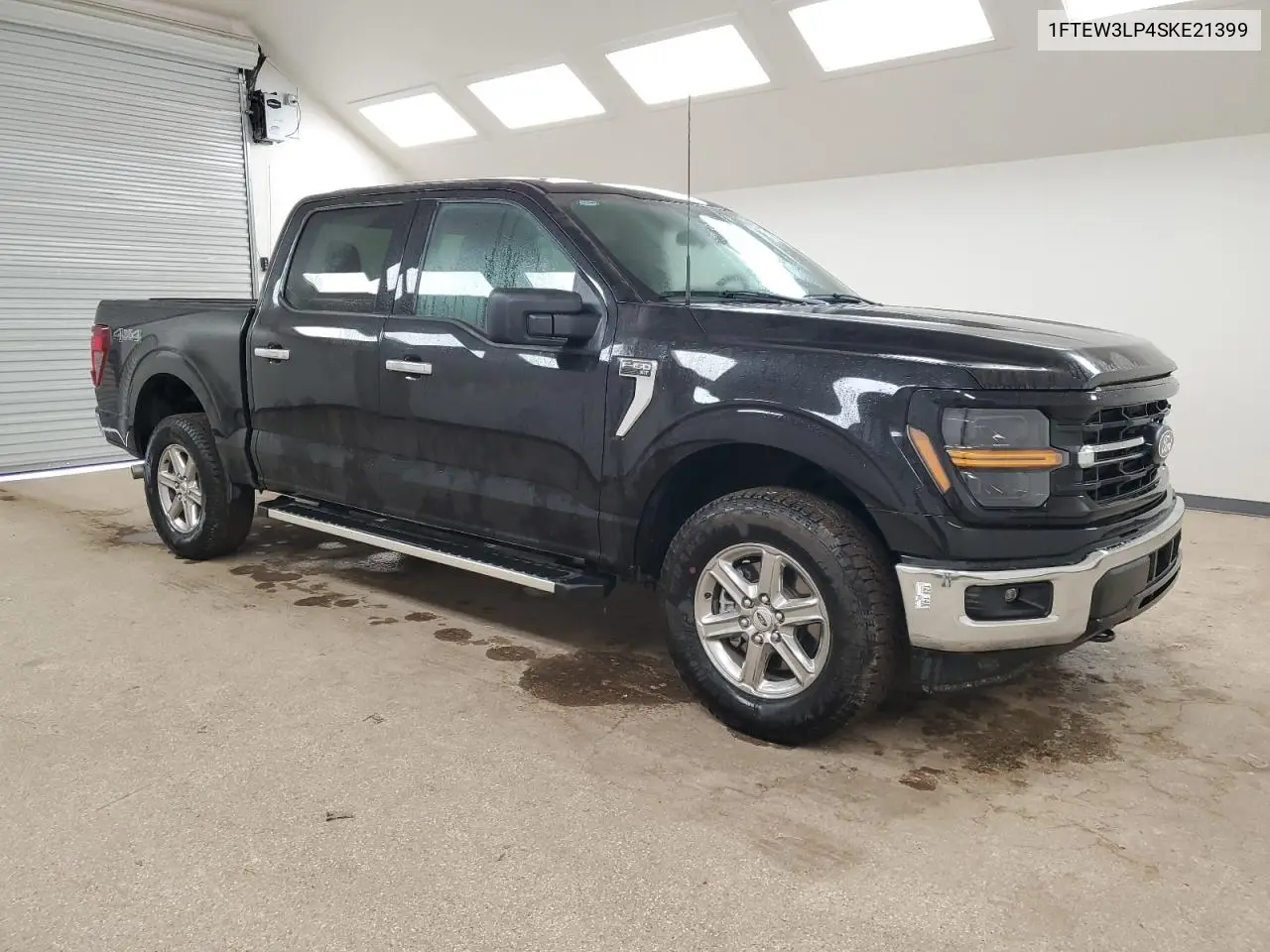 1FTEW3LP4SKE21399 2025 Ford F150 Xlt