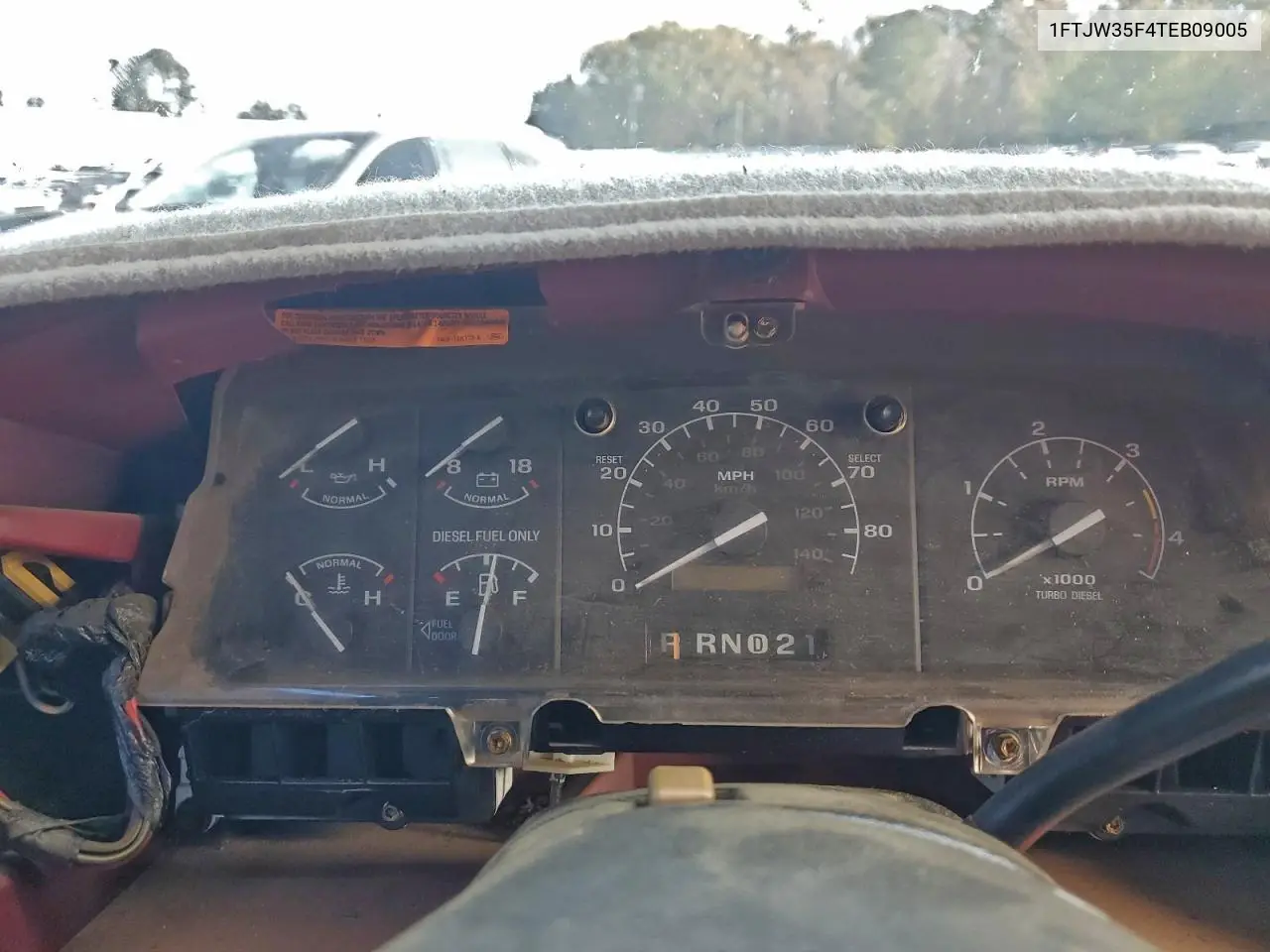 1FTJW35F4TEB09005 1996 Ford F350