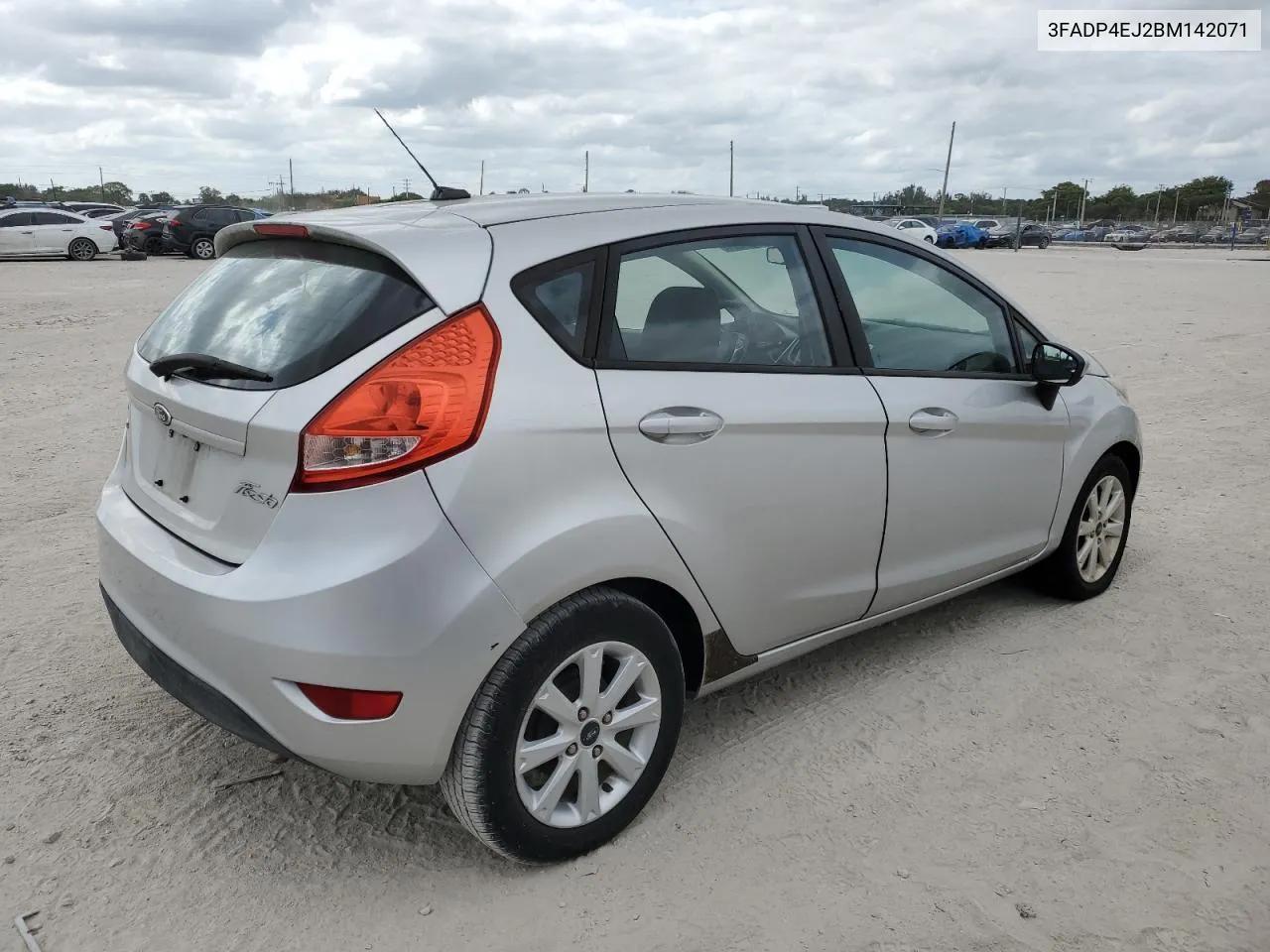 3FADP4EJ2BM142071 2011 Ford Fiesta Se