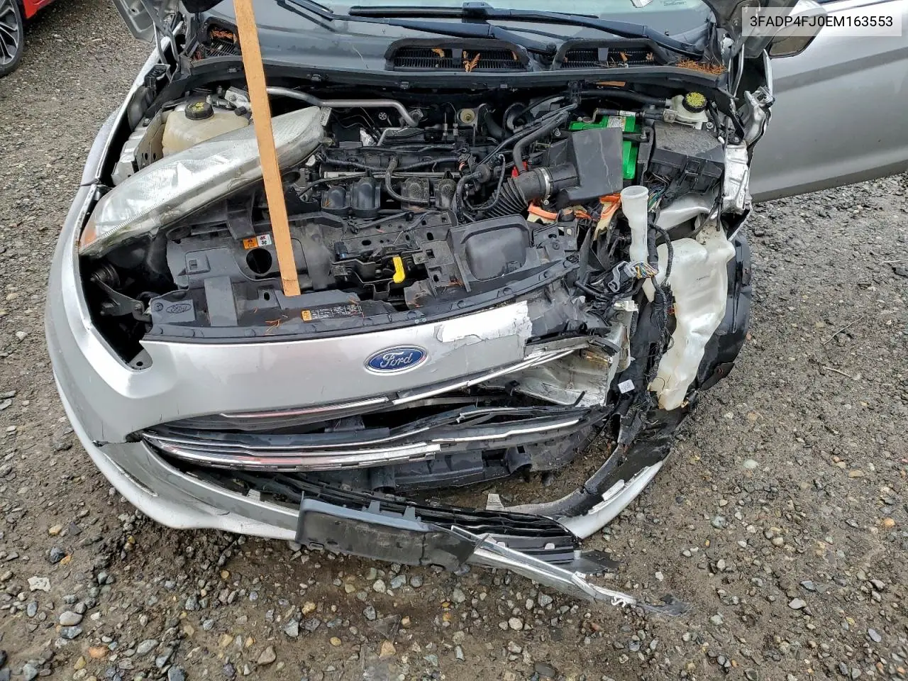 3FADP4FJ0EM163553 2014 Ford Fiesta Titanium