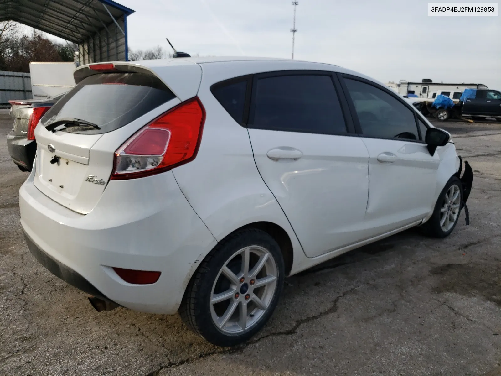 3FADP4EJ2FM129858 2015 Ford Fiesta Se