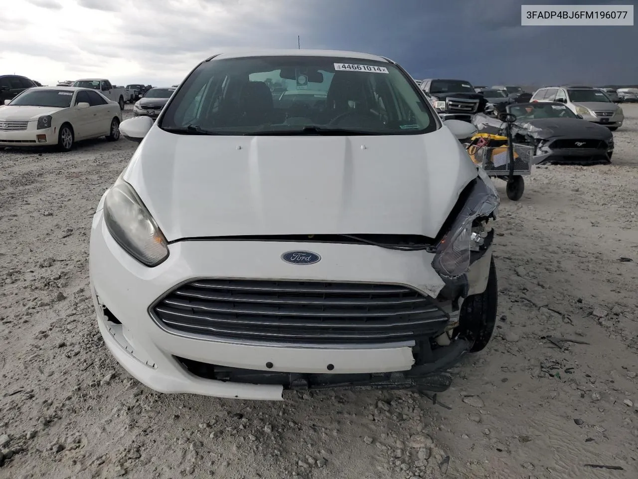 3FADP4BJ6FM196077 2015 Ford Fiesta Se