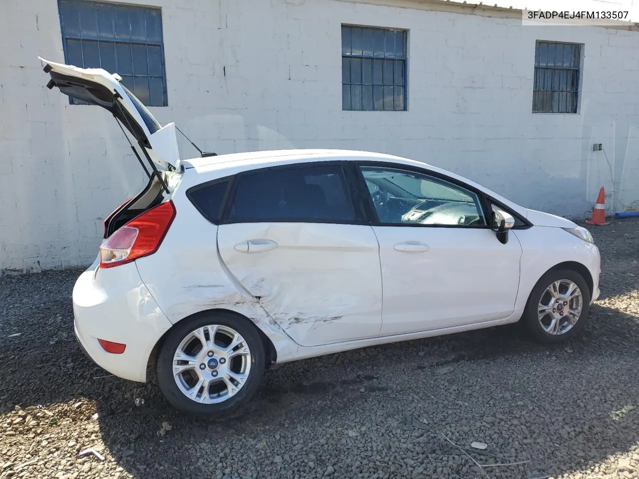 3FADP4EJ4FM133507 2015 Ford Fiesta Se