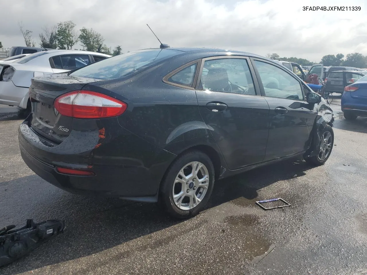 3FADP4BJXFM211339 2015 Ford Fiesta Se