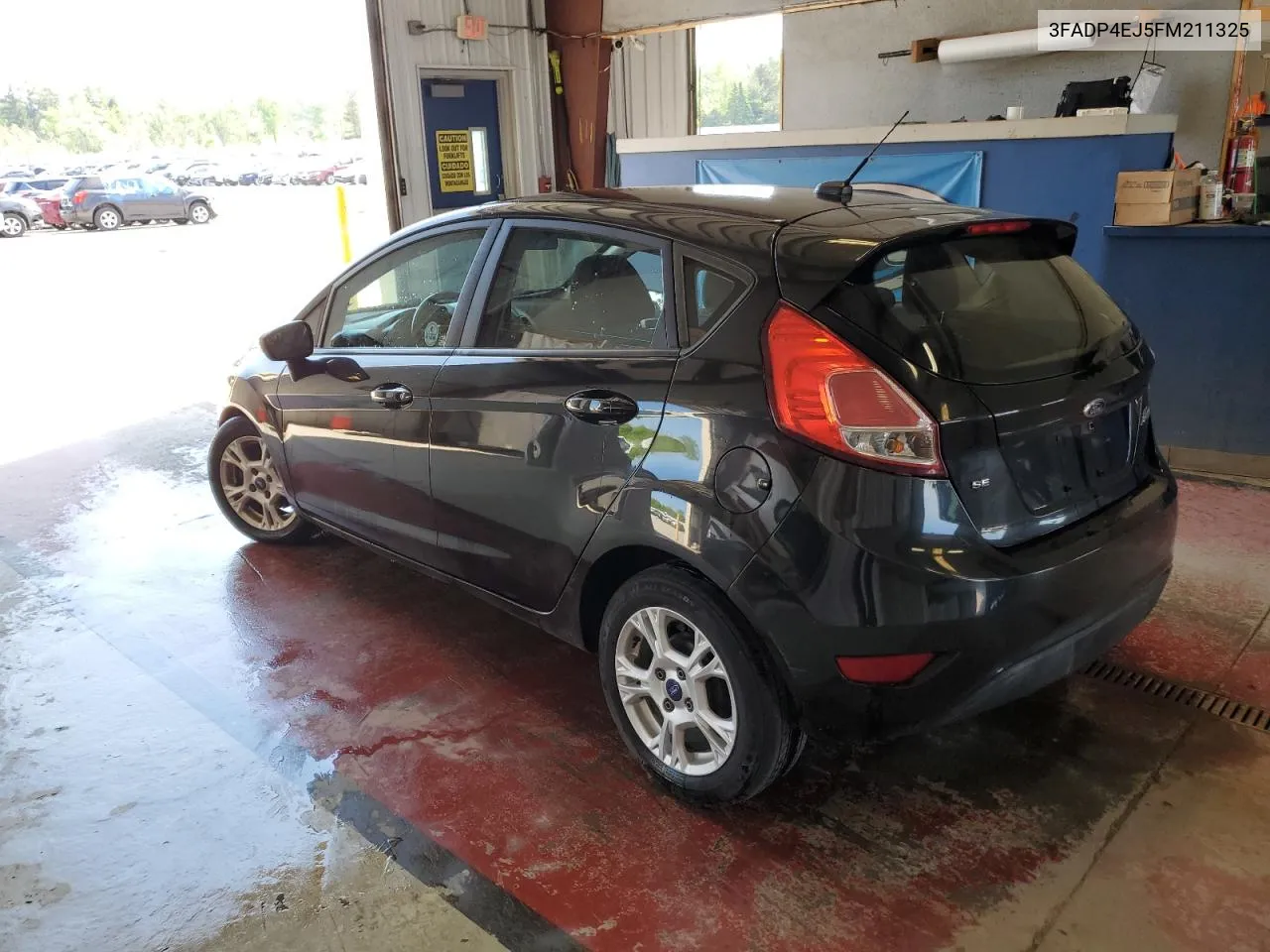 3FADP4EJ5FM211325 2015 Ford Fiesta Se