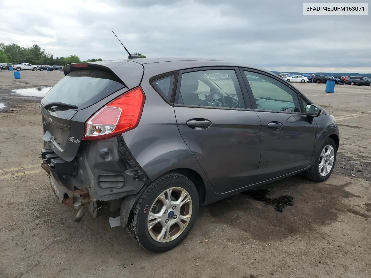 3FADP4EJ0FM163071 2015 Ford Fiesta Se