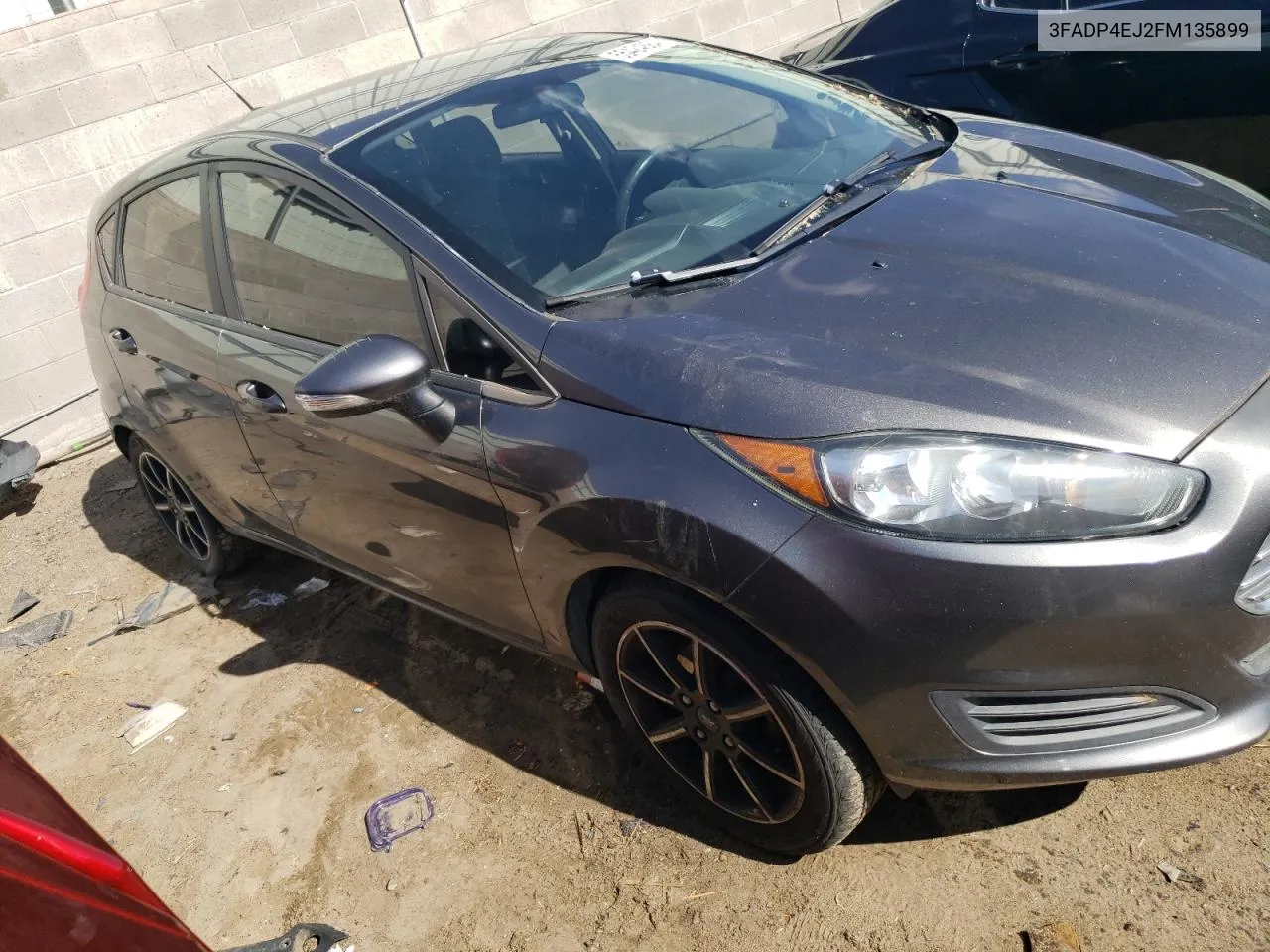 3FADP4EJ2FM135899 2015 Ford Fiesta Se