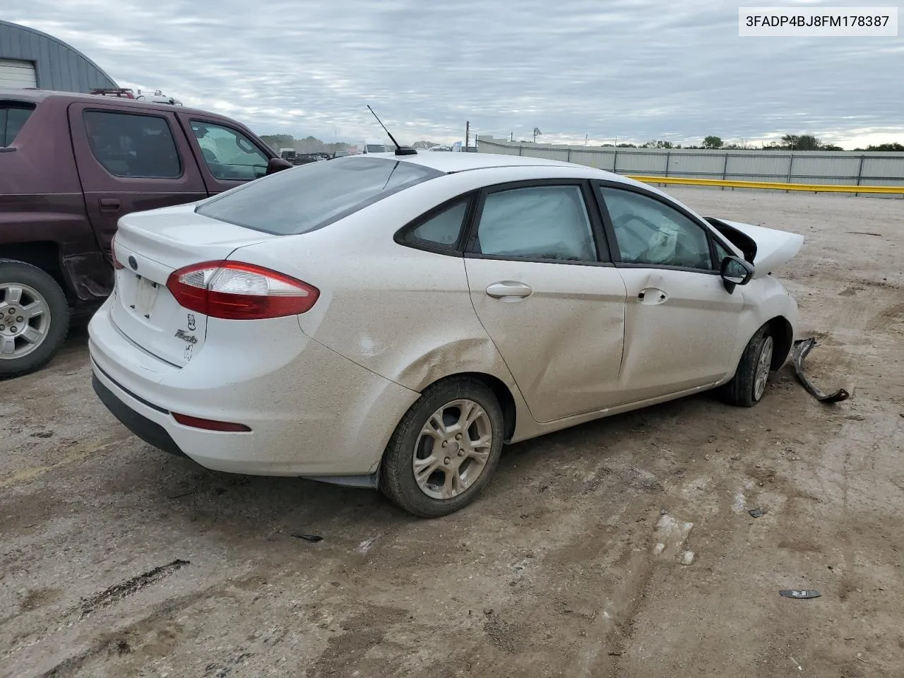 3FADP4BJ8FM178387 2015 Ford Fiesta Se