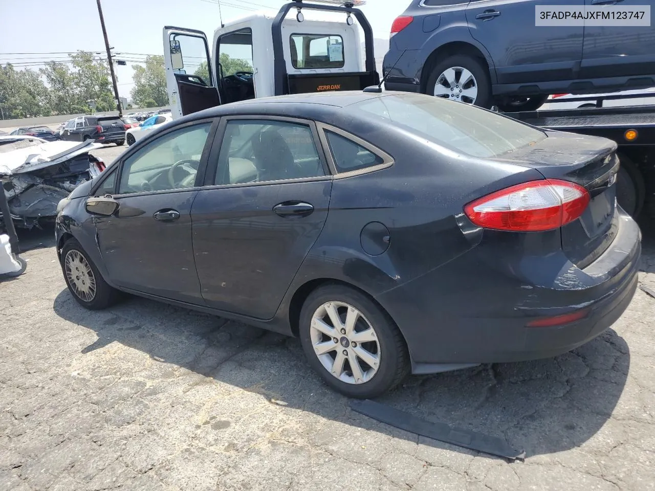 3FADP4AJXFM123747 2015 Ford Fiesta S