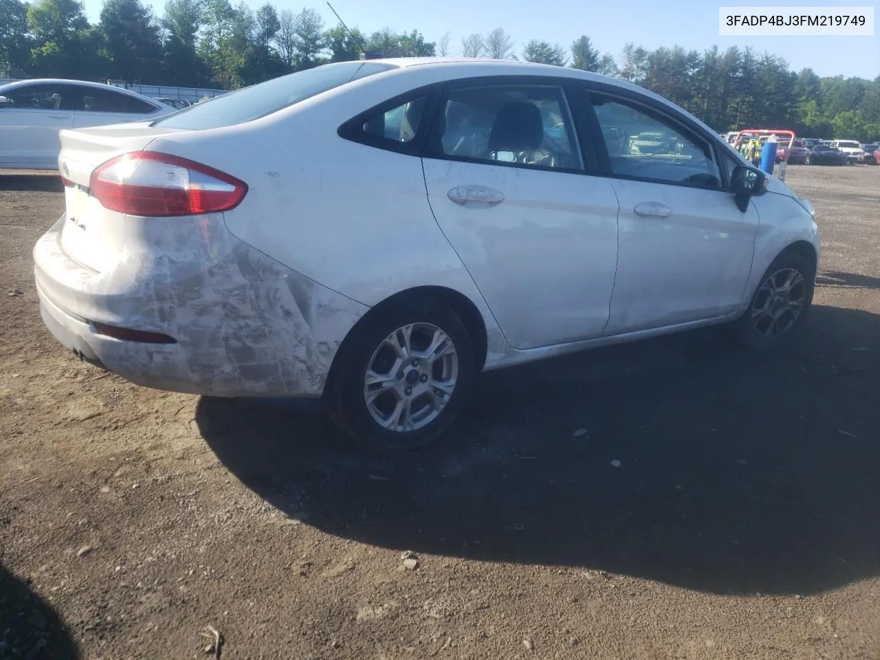 3FADP4BJ3FM219749 2015 Ford Fiesta Se