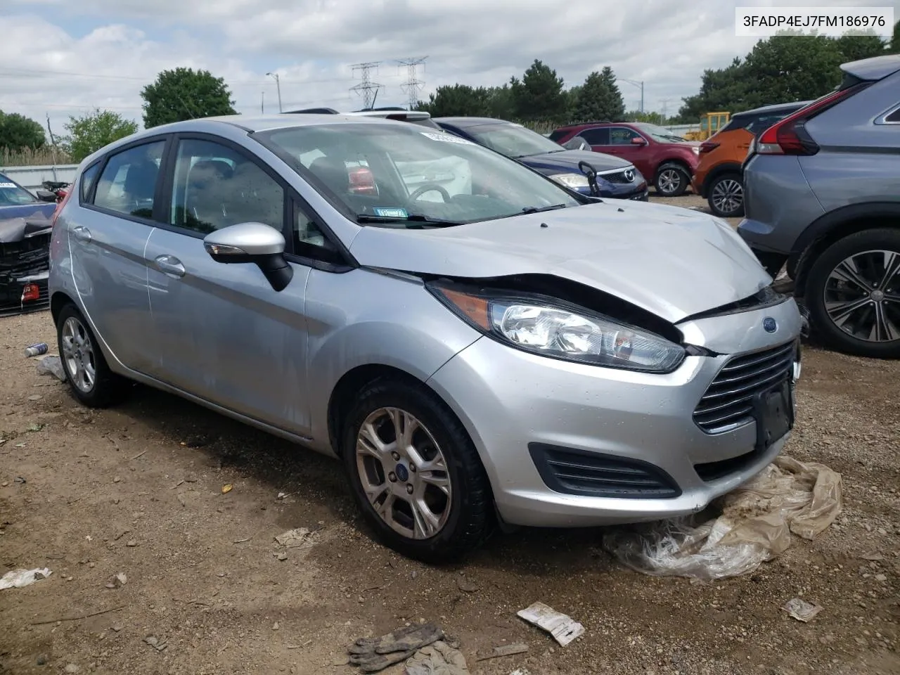 3FADP4EJ7FM186976 2015 Ford Fiesta Se