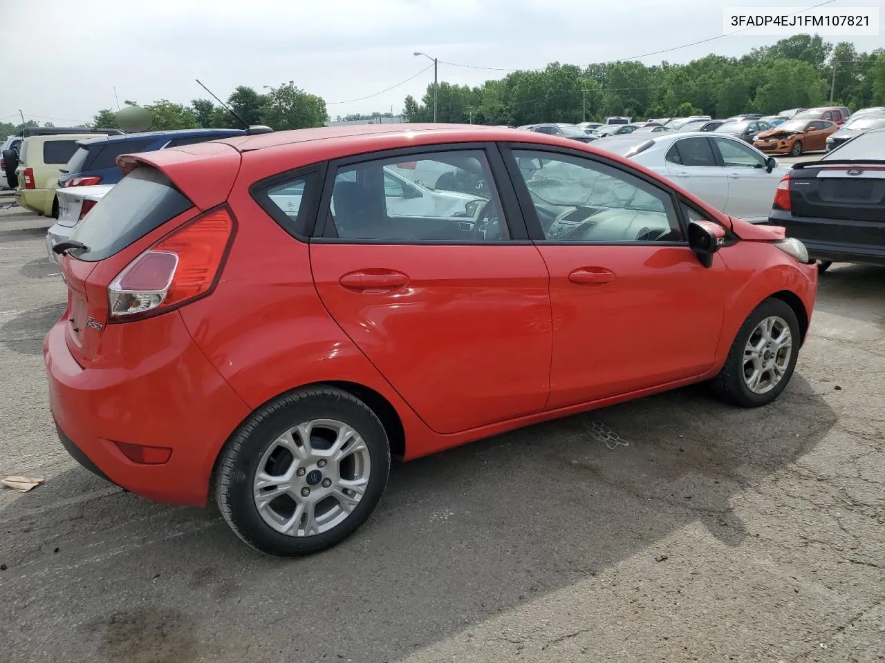 3FADP4EJ1FM107821 2015 Ford Fiesta Se