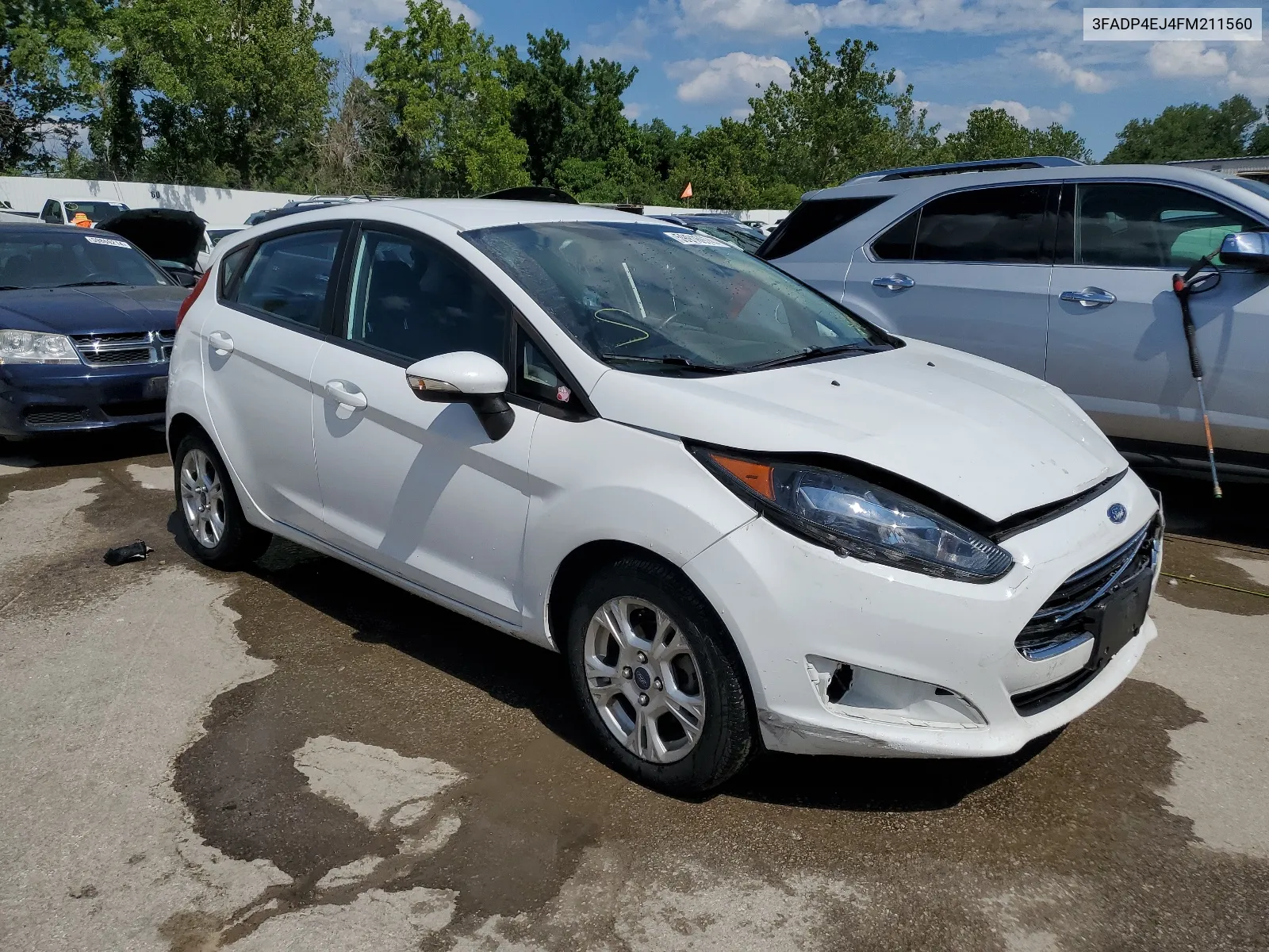 3FADP4EJ4FM211560 2015 Ford Fiesta Se