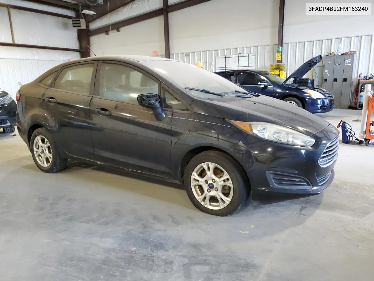 3FADP4BJ2FM163240 2015 Ford Fiesta Se