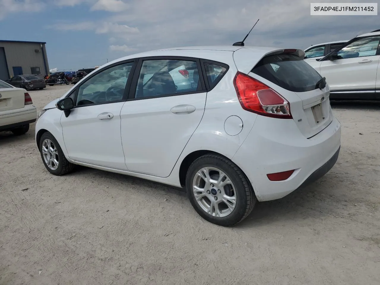 3FADP4EJ1FM211452 2015 Ford Fiesta Se