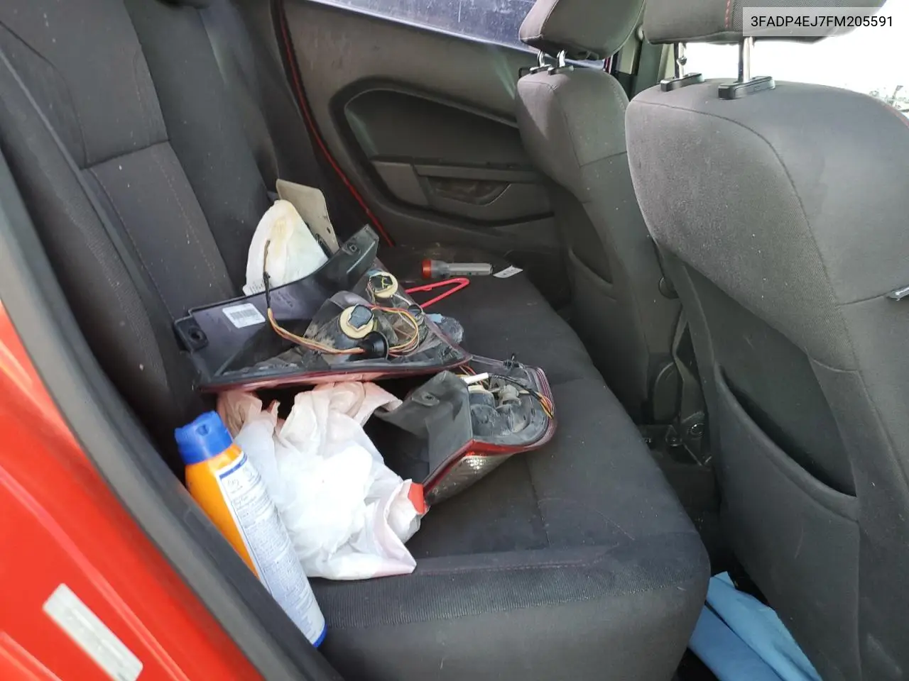3FADP4EJ7FM205591 2015 Ford Fiesta Se
