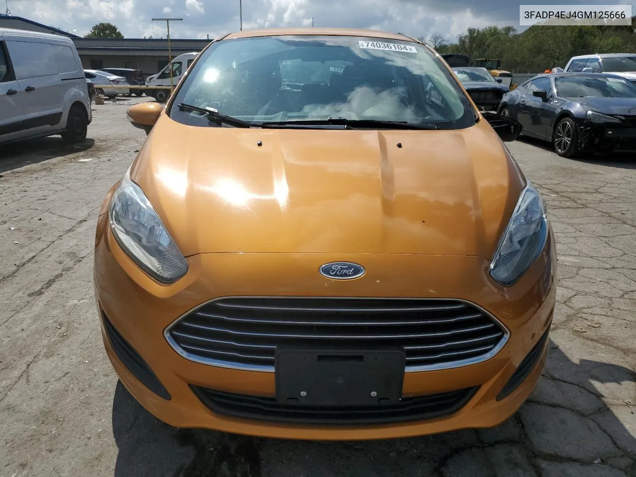 3FADP4EJ4GM125666 2016 Ford Fiesta Se