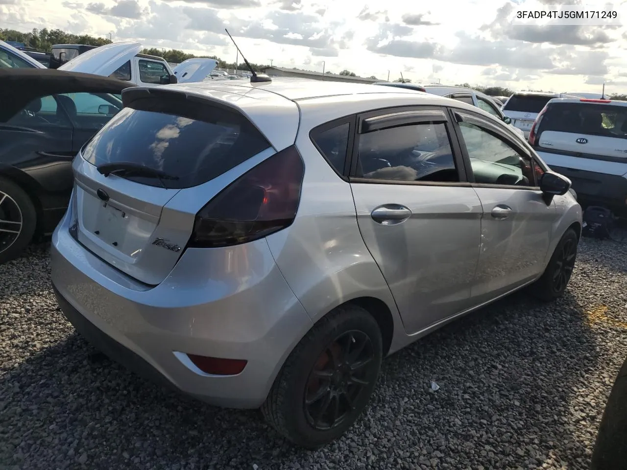 3FADP4TJ5GM171249 2016 Ford Fiesta S