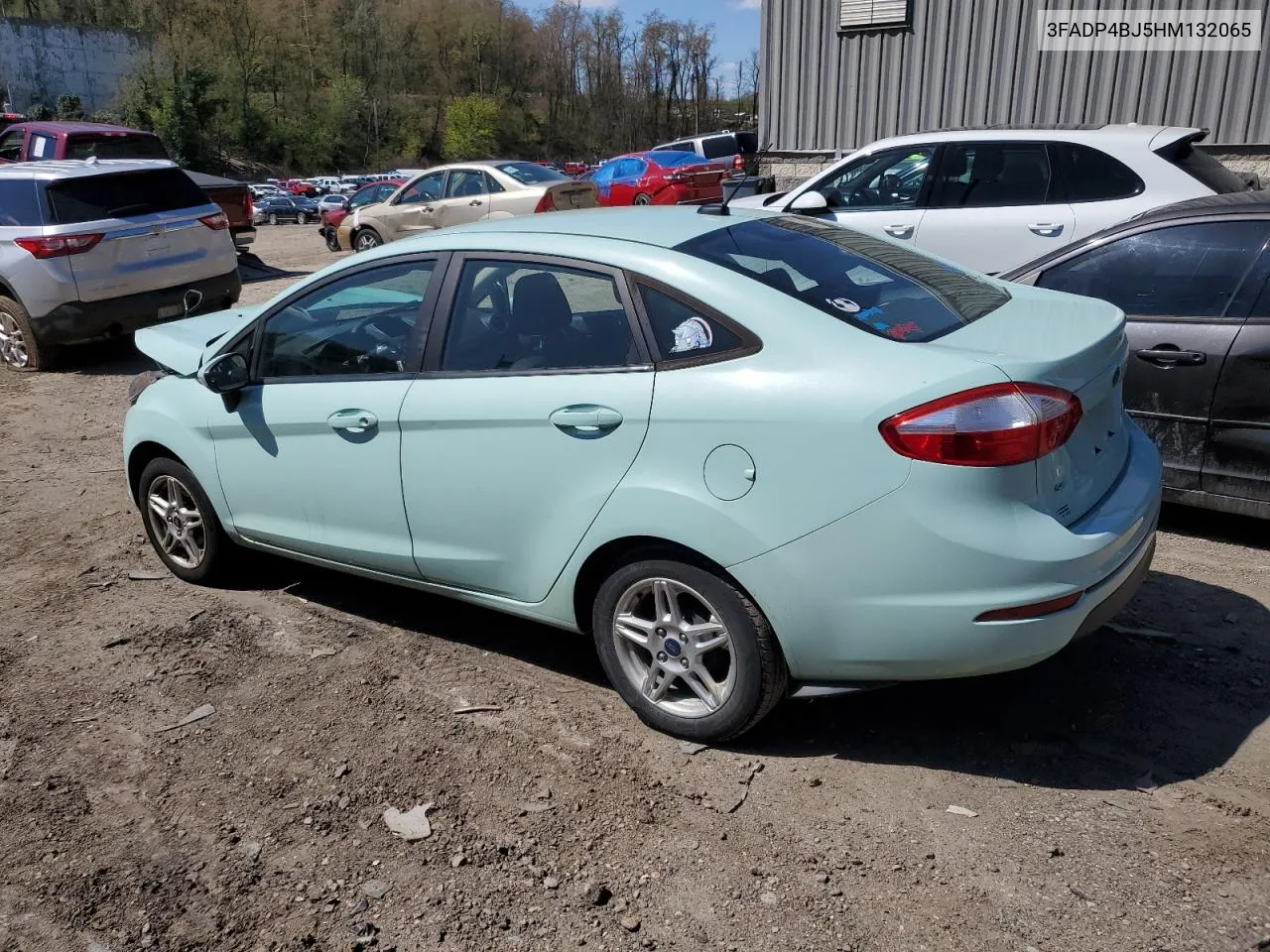 3FADP4BJ5HM132065 2017 Ford Fiesta Se