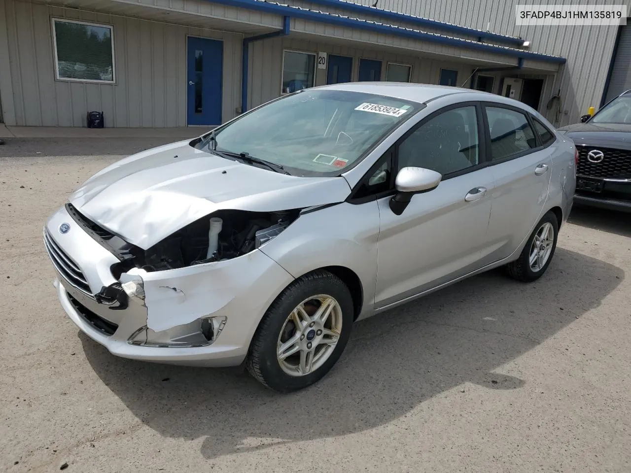 3FADP4BJ1HM135819 2017 Ford Fiesta Se