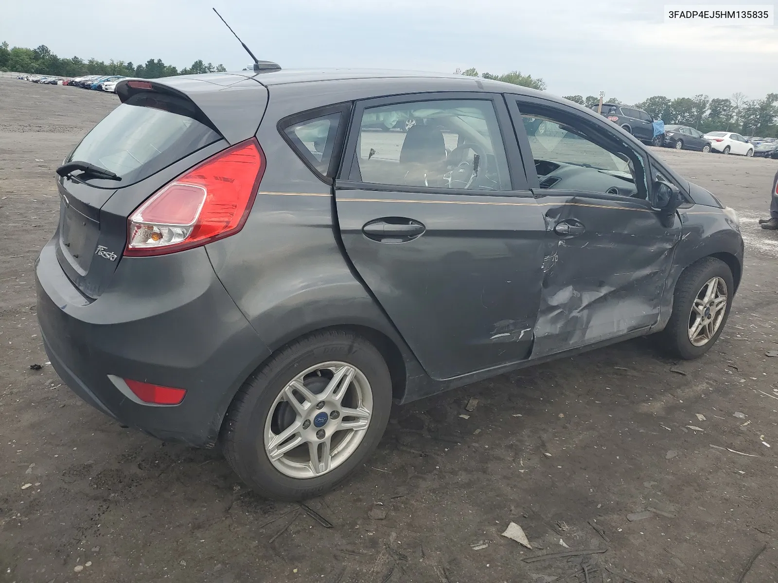 3FADP4EJ5HM135835 2017 Ford Fiesta Se