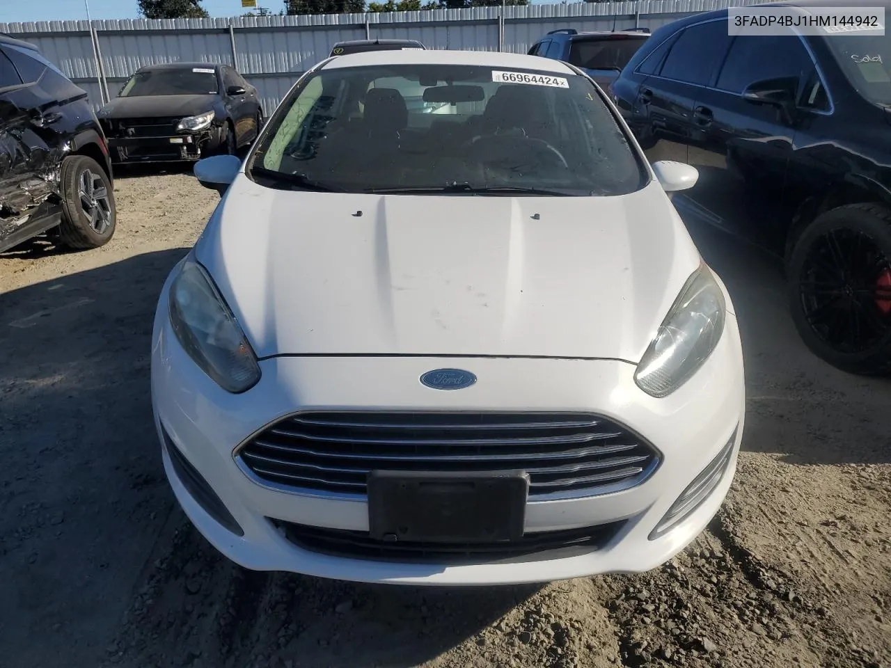 3FADP4BJ1HM144942 2017 Ford Fiesta Se