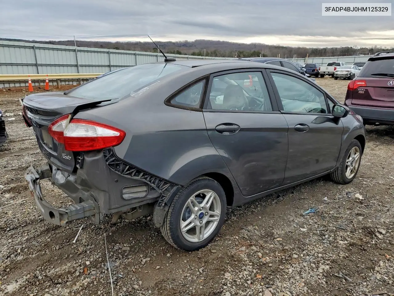 3FADP4BJ0HM125329 2017 Ford Fiesta Se