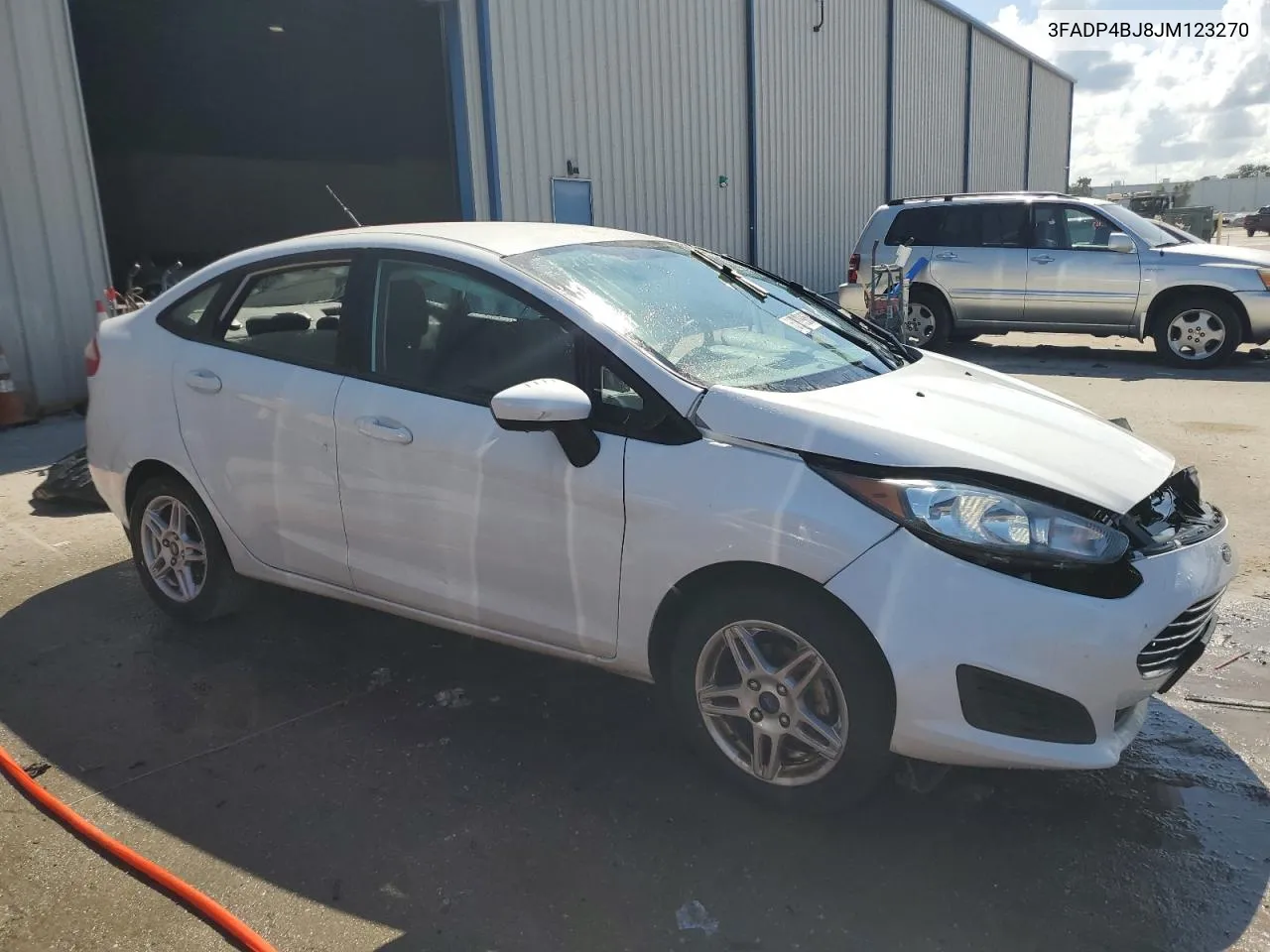 3FADP4BJ8JM123270 2018 Ford Fiesta Se