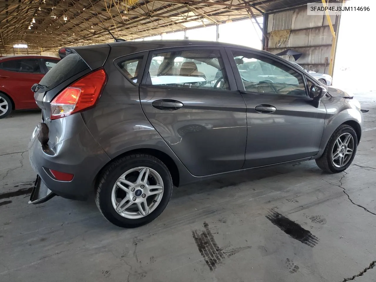 3FADP4EJ3JM114696 2018 Ford Fiesta Se