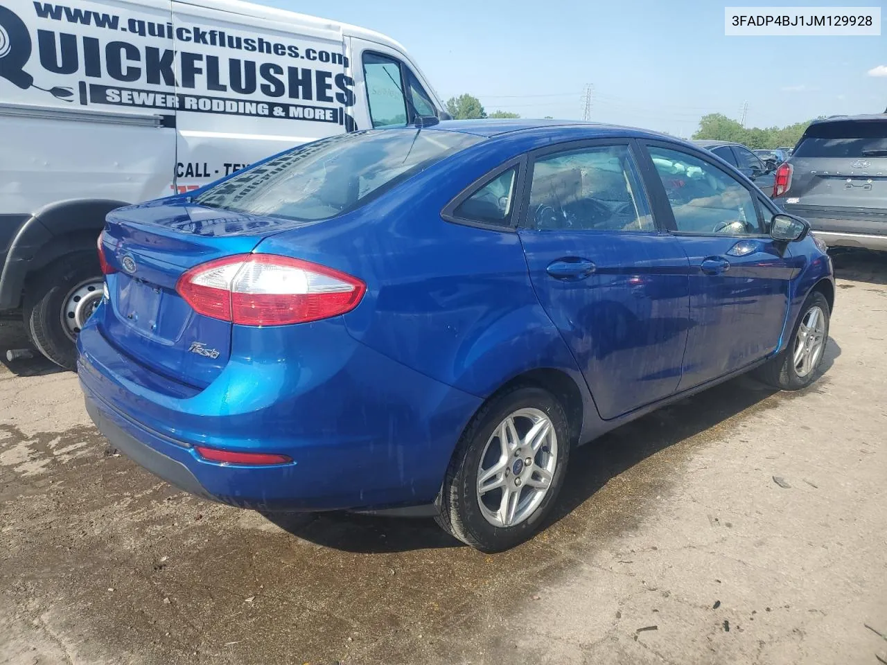 3FADP4BJ1JM129928 2018 Ford Fiesta Se