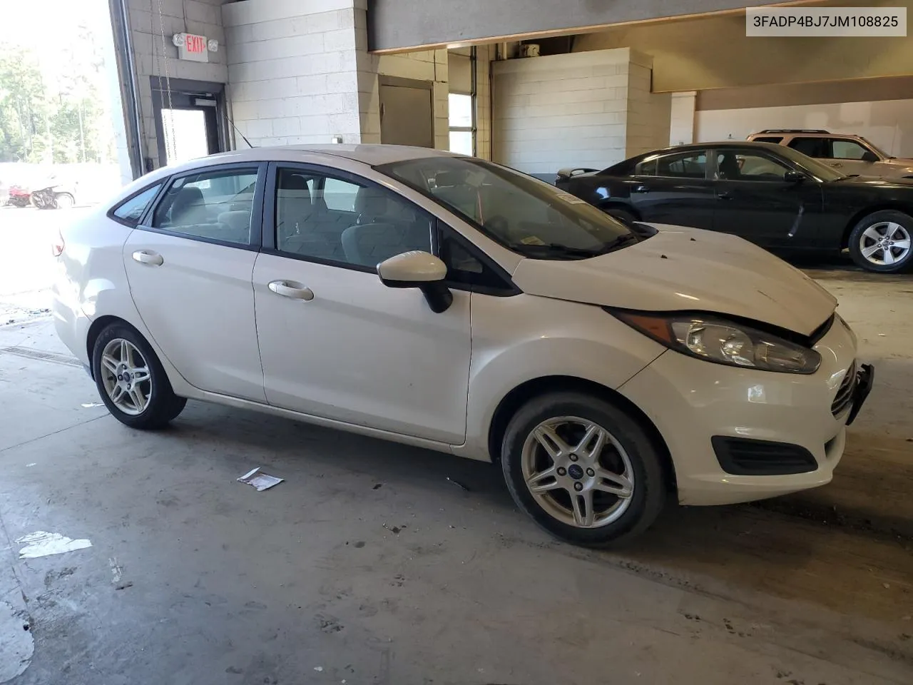 3FADP4BJ7JM108825 2018 Ford Fiesta Se