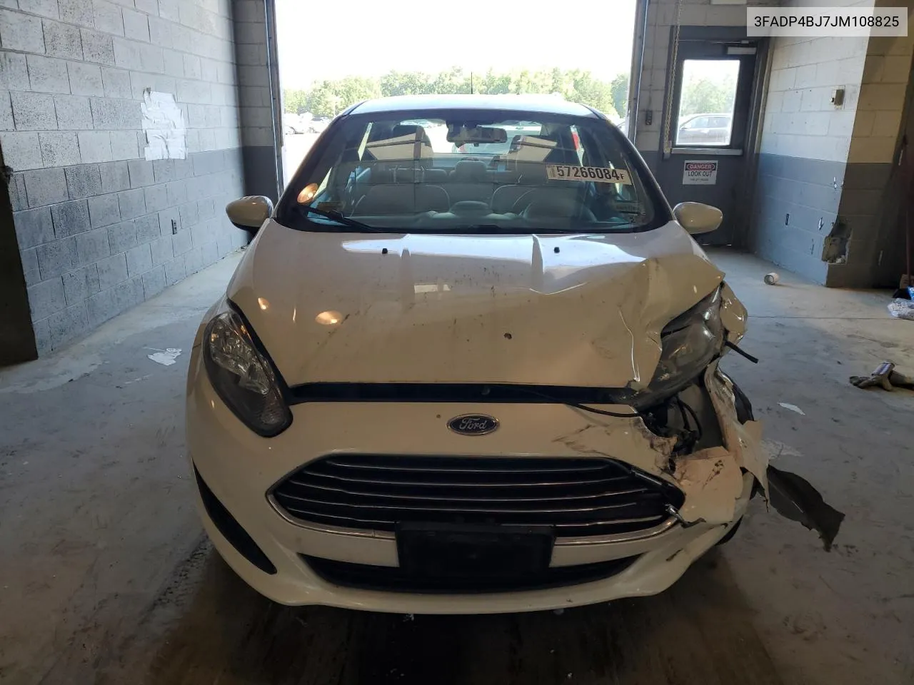 2018 Ford Fiesta Se VIN: 3FADP4BJ7JM108825 Lot: 57266084