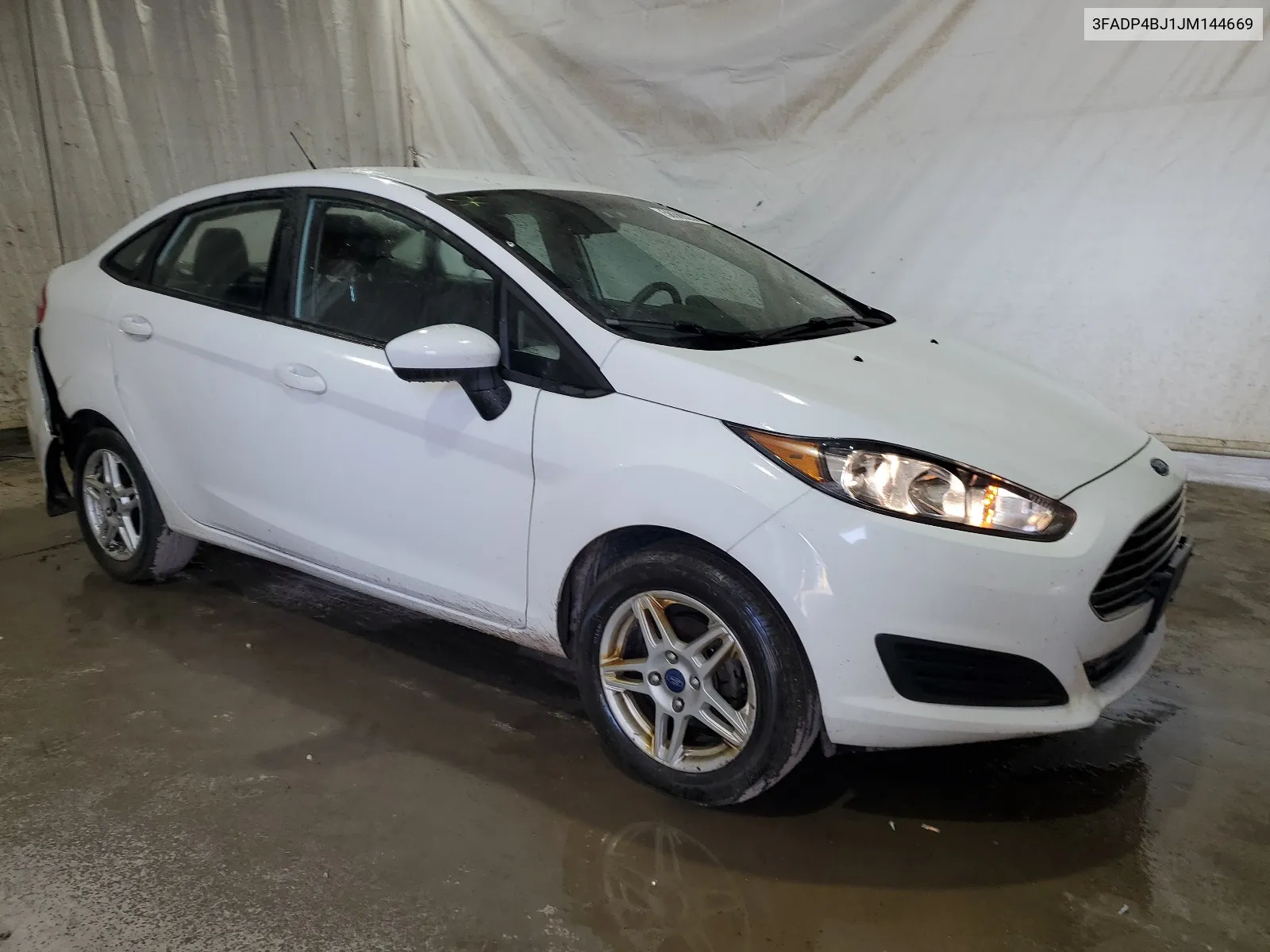 3FADP4BJ1JM144669 2018 Ford Fiesta Se